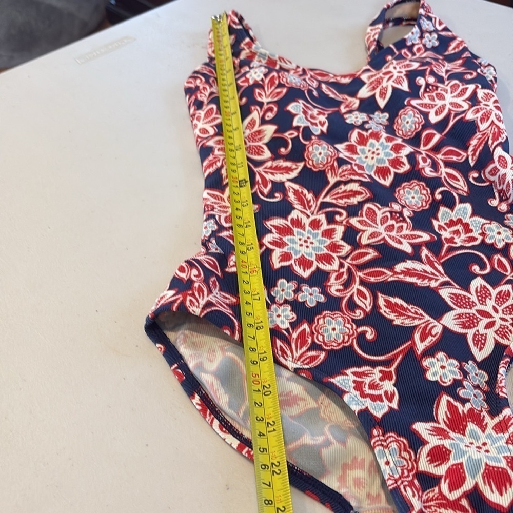 Land’s End - women’s one piece bathing suit.  Size 6.  Blue floral. - Picture 14 of 15